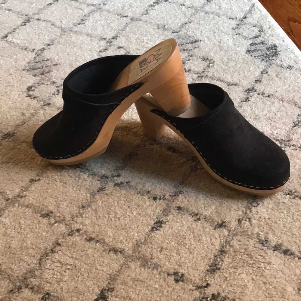 Maguba High Heeled Clogs